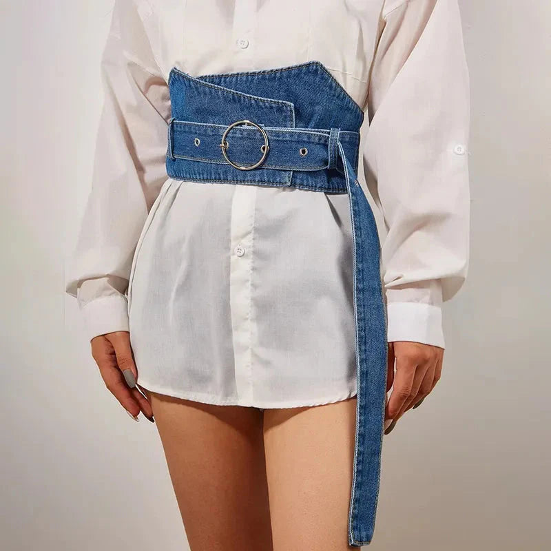 Korsettgürtel aus Jeans